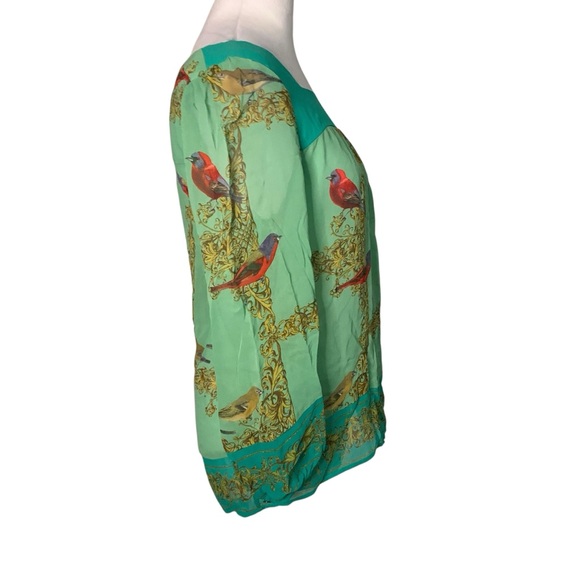 Green Bird Print Women's Top - Picture 4 of 6
